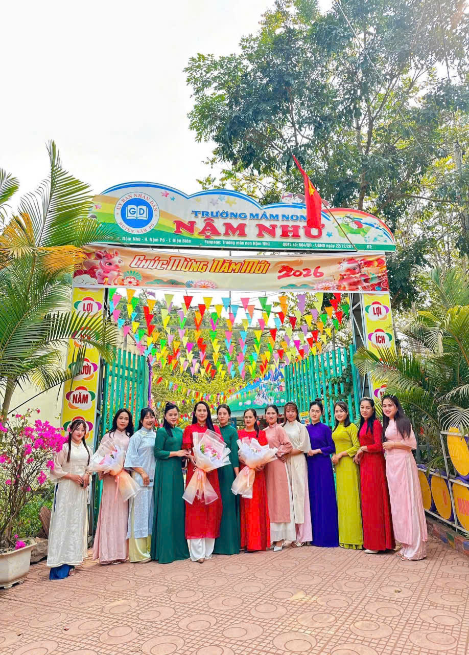 Hòa chung không khí sôi nổi của Tuần lễ Áo dài 🌸